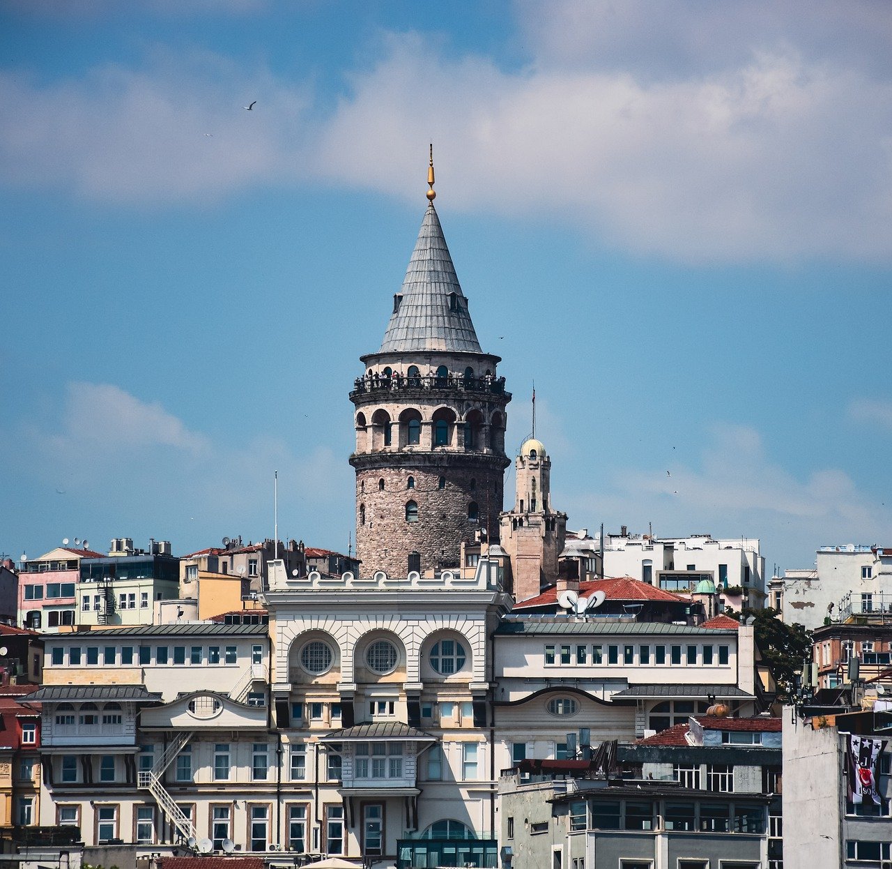 Eskortluk ve İstanbul Turizmi